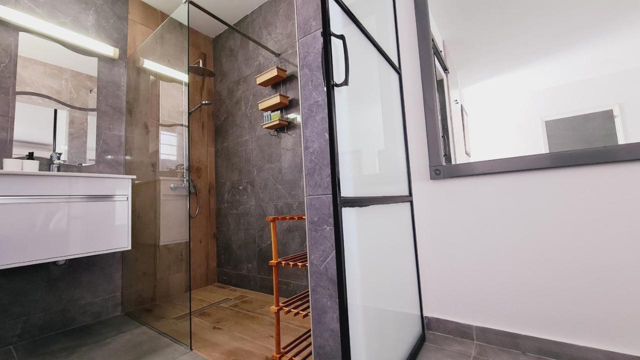 Apartment Nissi Avenue 3