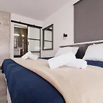 Nissi Avenue Studio 3